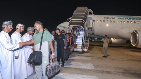 Ostaticii bulgari și românul ELIBERAȚI de rebelii Houthi, după un an și jumătate, au ajuns la Sofia