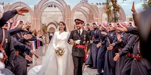 FOTO, VIDEO | Prințul moștenitor al Iordaniei s-a căsătorit. Margareta, custodele coroanei, printre invitați