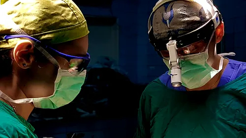 Pacient cu plămânul ieșit din torace, operat cu succes la SUUB: „Astfel de cazuri sunt extrem de rare - FOTO 