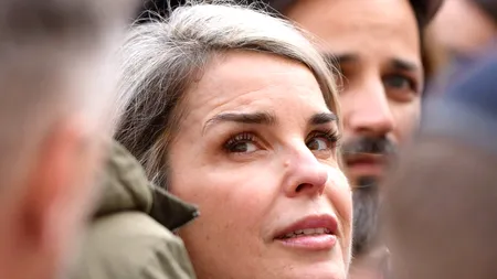 Cristela GEORGESCU, mesaj în lacrimi pentru diaspora, la ieșirea din secția de vot: 