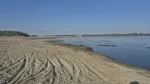 Dunărea scade și ajunge la 1.350 de metri cubi pe secundă. Navele de pasageri nu mai trec de Drobeta Turnu Severin. Barjele, blocate la Calafat