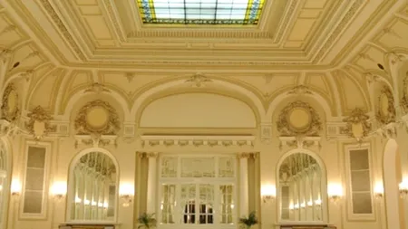 Cazinoul din Sinaia va fi deschis vizitatorilor începând de sâmbătă. Care este programul de vizitare și cât costă un bilet