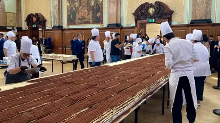 Un grup de cofetari italieni au preparat cel mai mare tiramisu din lume. Ce dimensiuni are gigantica prăjitură