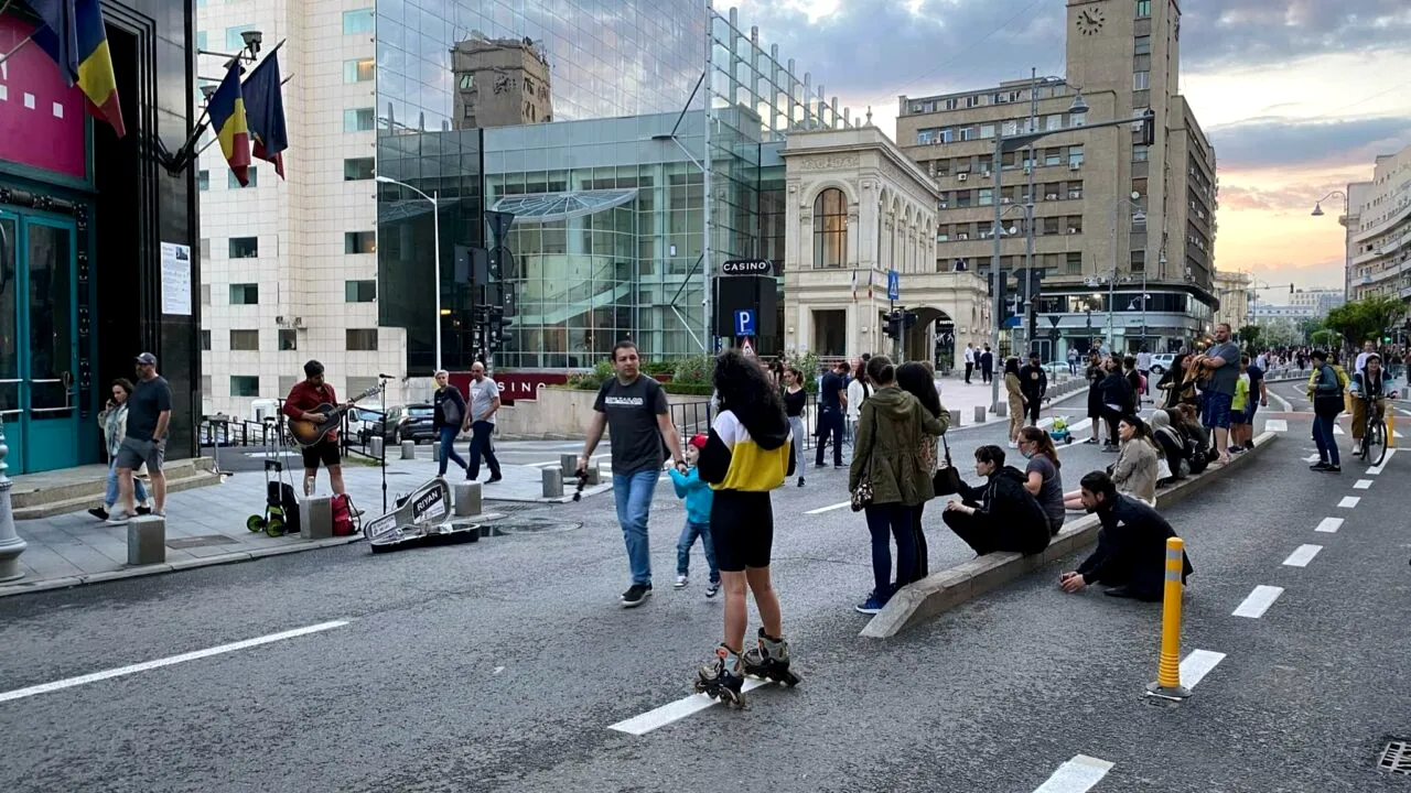 GALERIE FOTO | Ce străzi din cartierele Bucureștiului devin pietonale în această vară. De sâmbătă, se închide traficul pe Calea Victoriei