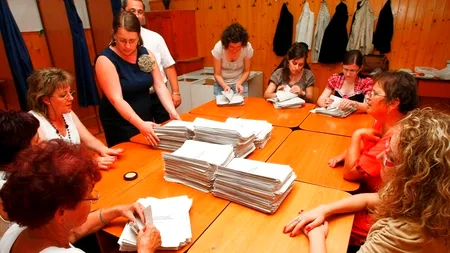 ALEGERI LOCALE 2012. Membrii mai multor circumscripții electorale din GORJ refuză să predea sacii cu buletinele de vot