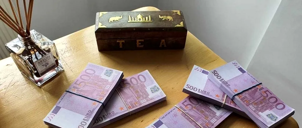 Cât costă pe OLX un pachet de 100 de bancnote false de 500 de euro
