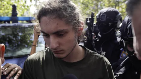 Vlad Pascu, anchetat disciplinar după ce tatăl său i-a intermediat o discuție cu protestatarul Marian 