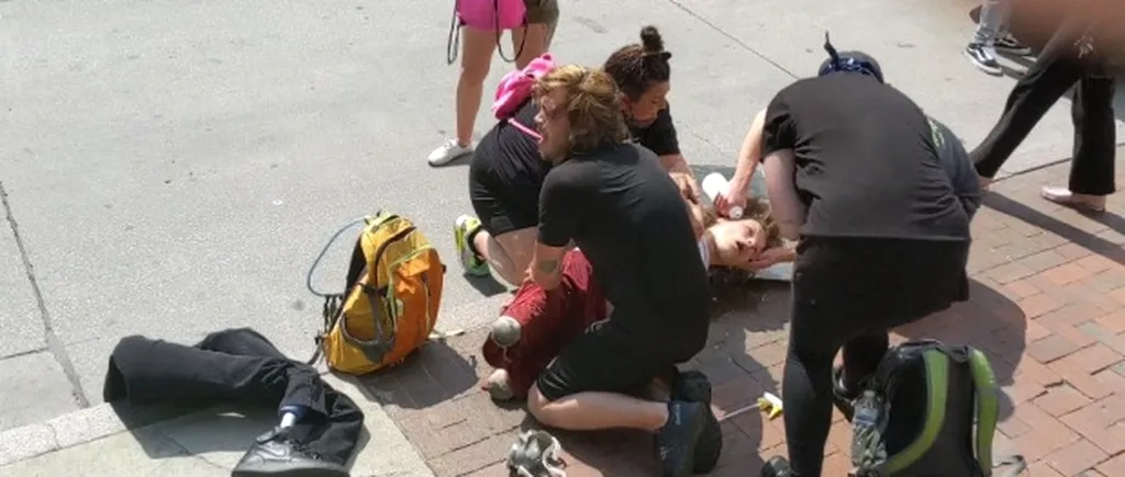 ȘOCANT. Bărbat cu picioarele amputate, atacat cu spray de polițiștii care ar fi încercat să îi ia și protezele! Imagini cu puternic impact emoțional - VIDEO