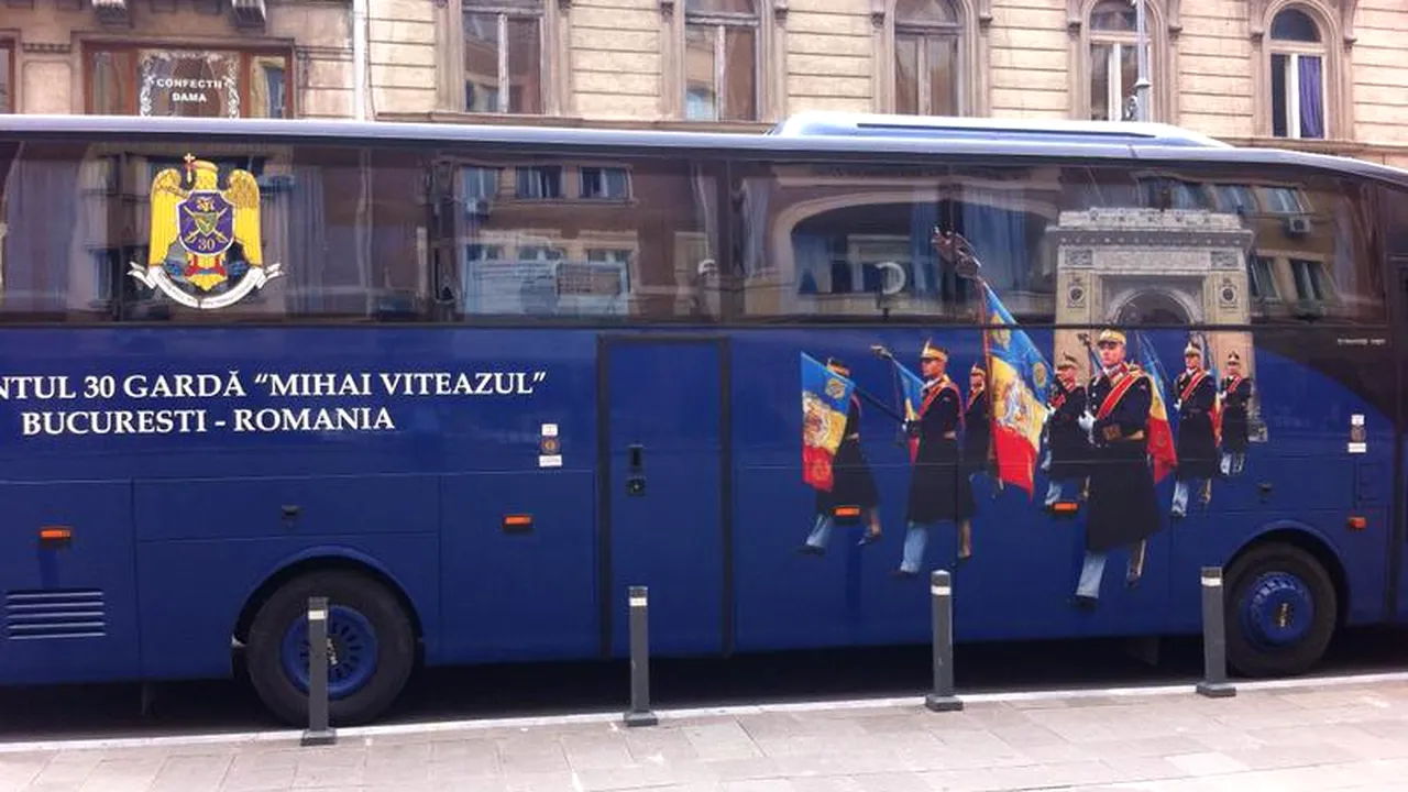 Un militar a MURIT după ce un autocar al Regimentului 30 Gardă a fost implicat într-un accident rutier
