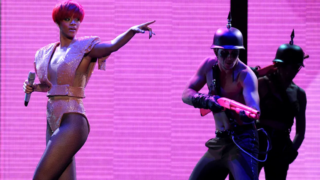 Rihanna vrea să cumpere un club de fotbal din Marea Britanie