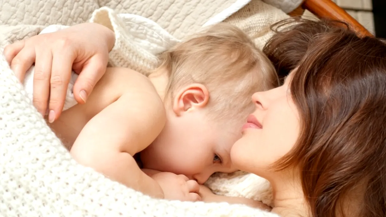 STUDIU. Laptele matern conține peste 700 de specii de bacterii