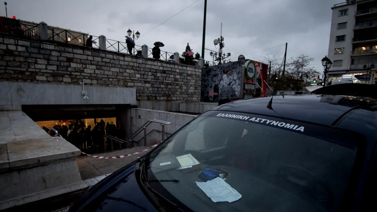 Amenințare cu bombă la Atena. Metroul din capitala Greciei a fost evacuat