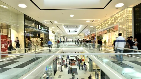 NORME. Mall-urile din România își pot relua activitățile. Ce reguli trebuie respectate în incinta centrelor comerciale