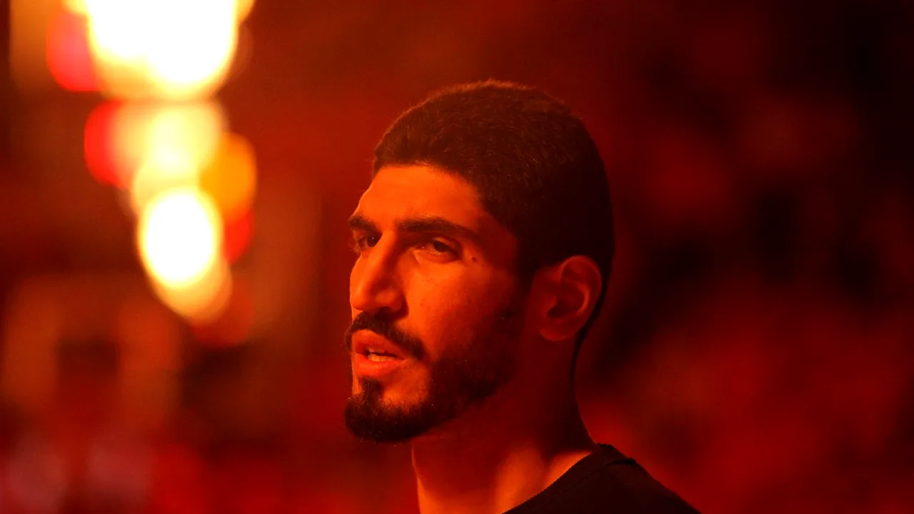 Procurorii turci cer 4 ani de închisoare pentru starul NBA Enes Kanter, acuzat că l-a insultat pe Erdogan