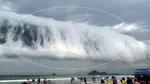Imaginile zilei. Un nor gigantic, în formă de tub, a apărut deasupra unei plaje din Brazilia. Care este explicația