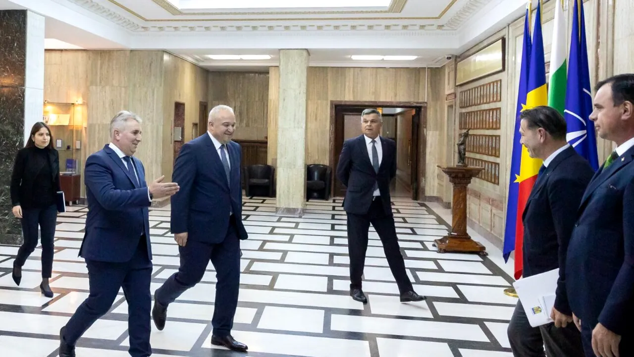 Bode, discuții pe tema ADERĂRII României și Bulgariei la Schengen cu omologul bulgar în cadrul Black Sea and Balkans Security Forum