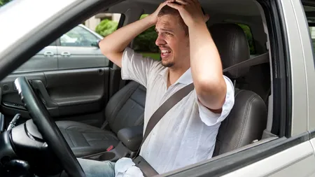 Greșelile de circulație frecvent întânite în trafic care pot pot lăsa fără PERMIS de conducere. Ce nu trebuie să faci atunci când esți la volan