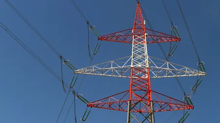 România, lovită de ciclonul Ashley. Peste 25.000 de consumatori nu au CURENT electric!