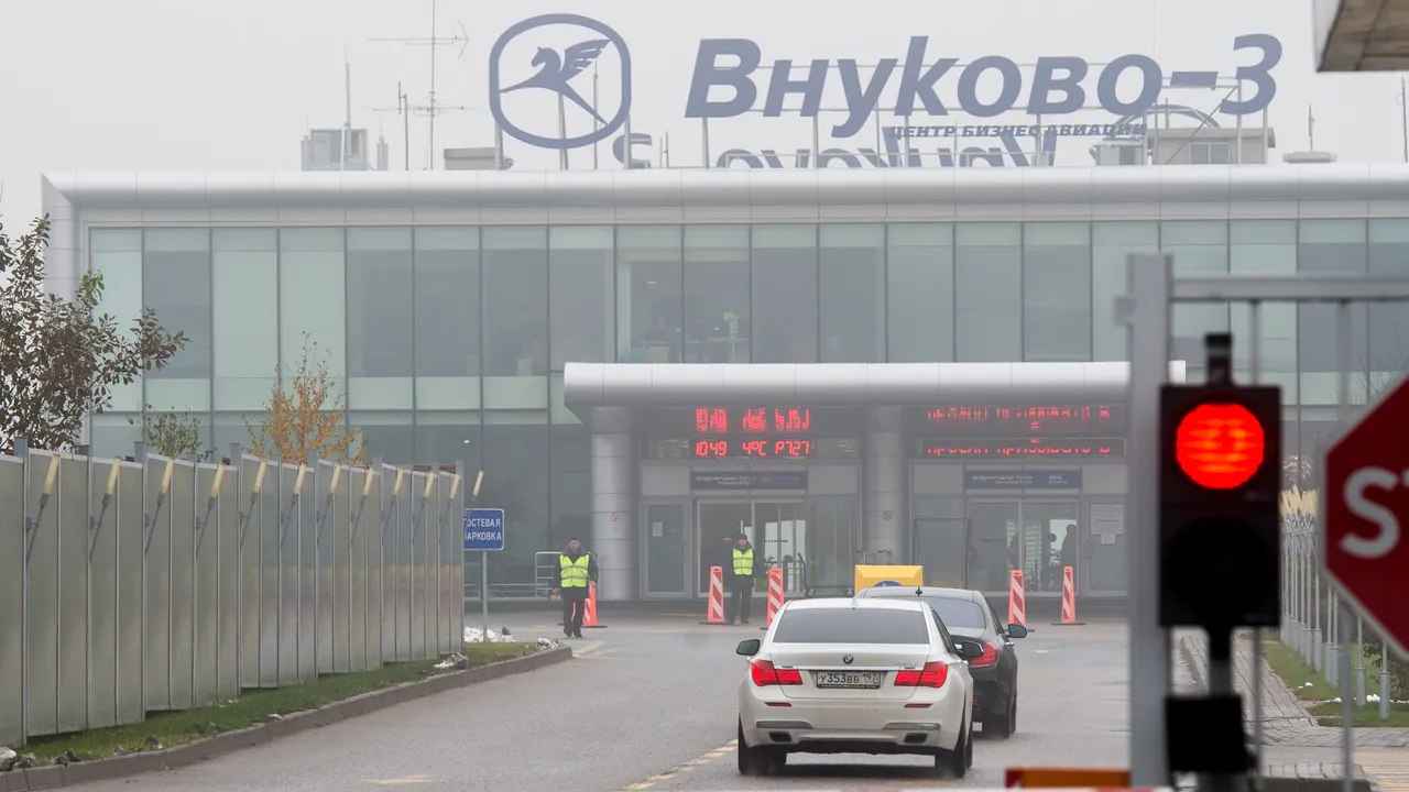 Șoferul vehicului de deszăpezire implicat în accidentul aviatic soldat cu moartea CEO al Total era beat