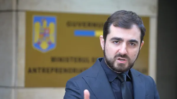 Năsui explică sărăcia din România: Din fiecare 100 de lei produși prin muncă, statul le ia românilor 55 de lei