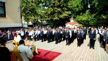 Revoltă printre părinții elevilor unei școli din centrul Capitalei, în urma relocării claselor la un seminar teologic: „Fetele pătrund într-un mediu prin excelență bărbătesc”