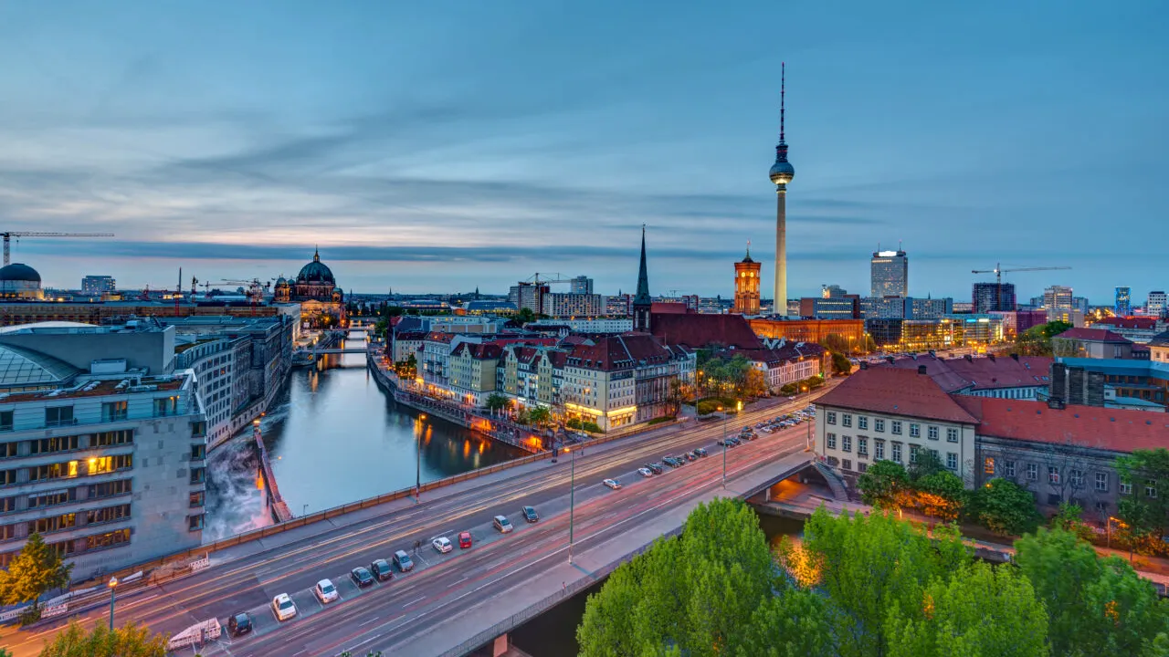 Orașul din Germania care caută locuitori. Doritorii pot locui GRATUIT acolo