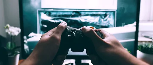 STUDIU. Jocurile video în exces pot provoca probleme fizice