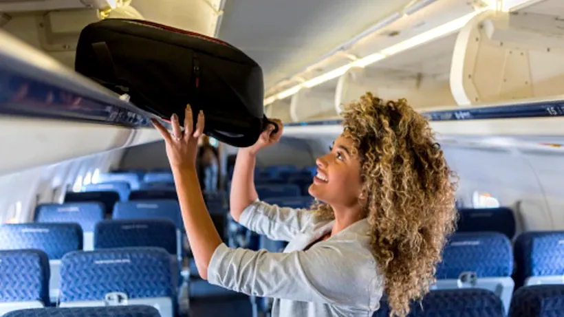 Atenție, români! Ce bagaje putem lua în avion, dacă vom călători cu Wizz Air, Tarom, RyanAir sau Tarom