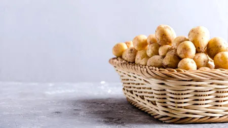 Cum cureți rapid cartofii NOI. Puțini știu acest secret