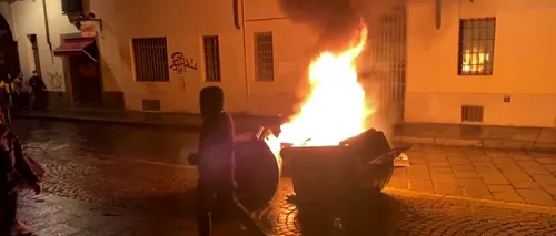 Proteste violente în Italia, după noile restricții în contextul crizei Covid-19. Lupte între protestatari și poliție la Torino, Milano și Napoli (FOTO & VIDEO)