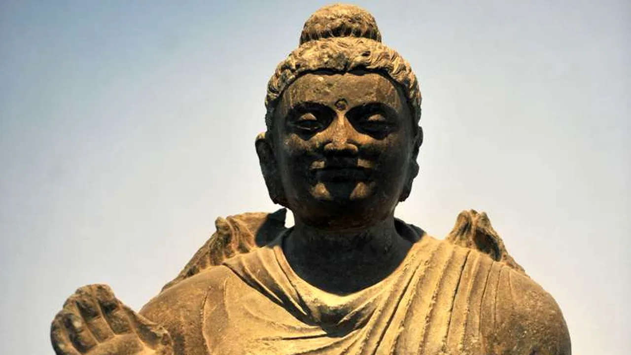 Sute de statuete furate din Afganistan au fost returnate la Kabul