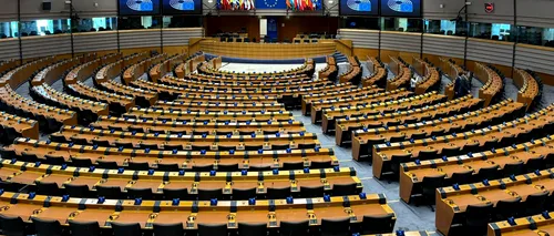 Cetățenii UE își aleg cei 720 de viitori eurodeputați. Primele estimări privind componența viitorului Parlament European
