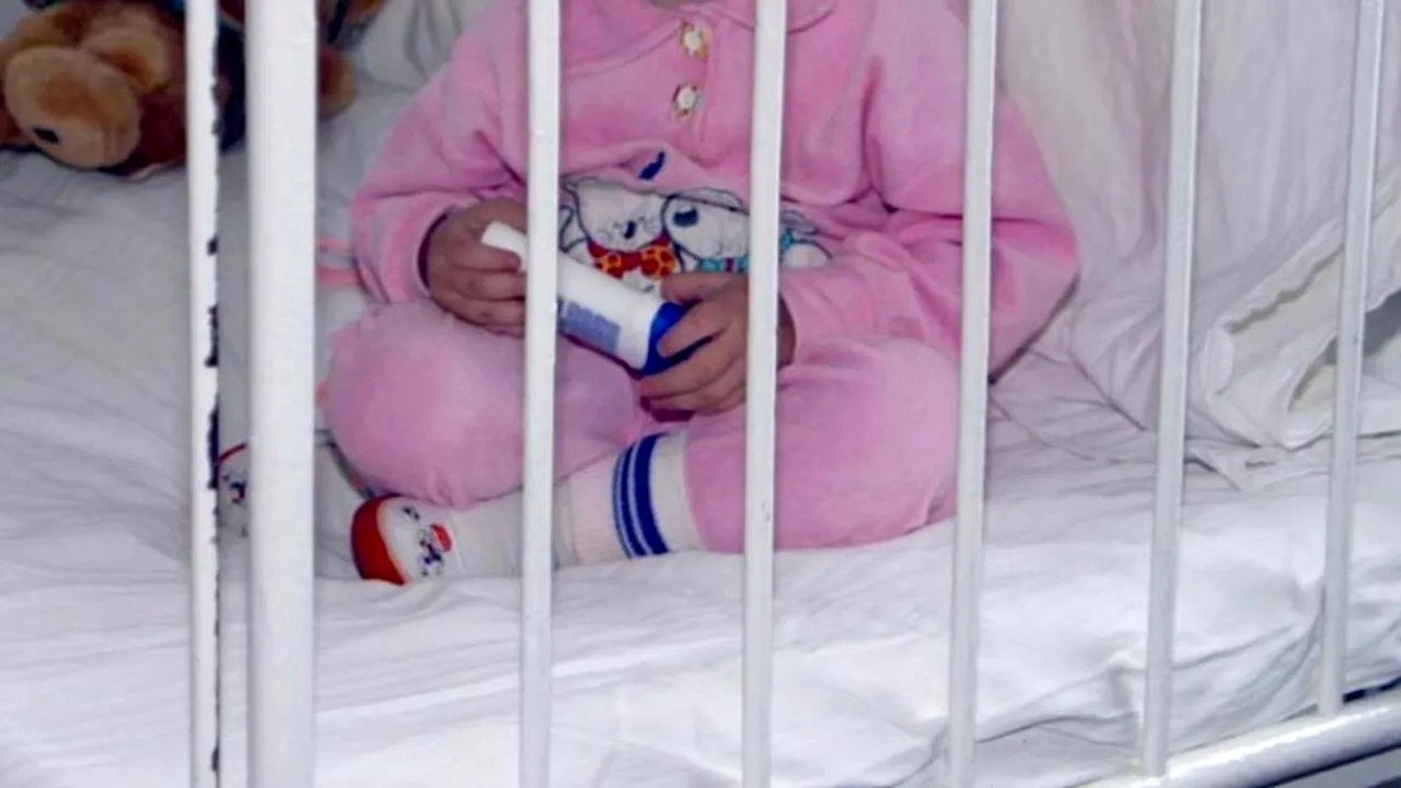 FACILITATE pentru angajații care au copii: TICHETELE DE CREȘĂ. PLUS: Cine le acordă și ce valoare au