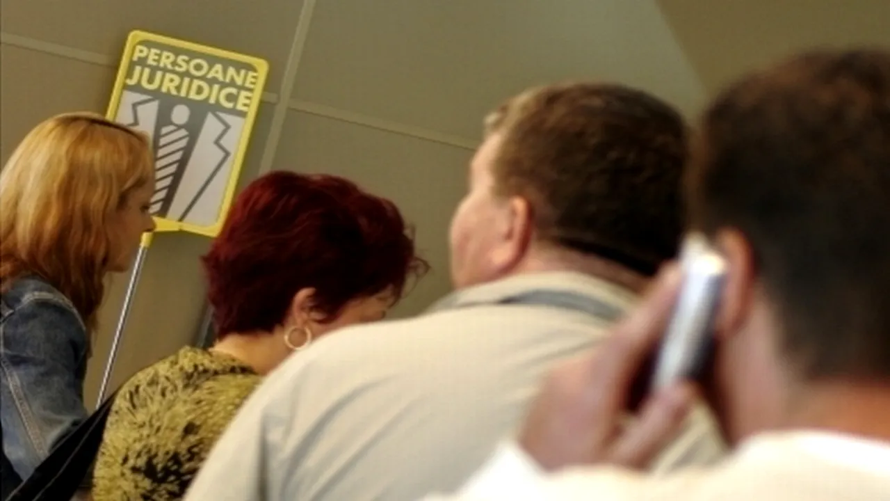 Sub 10% din bucureșteni își plătesc taxele locale cu cardul. 