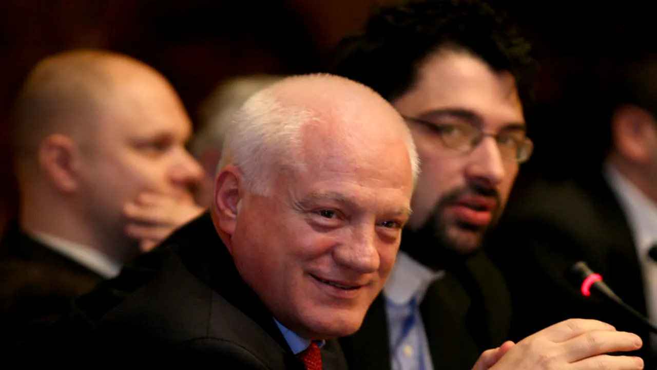 Fostul ministru al Justiției Valeriu Stoica va fi audiat în dosarul privind schimbul de terenuri dintre Becali și MApN