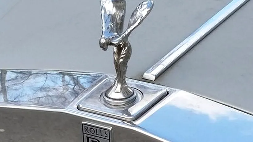 Ce se întâmplă dacă încerci să furi statueta de pe un Rolls-Royce. VIDEO