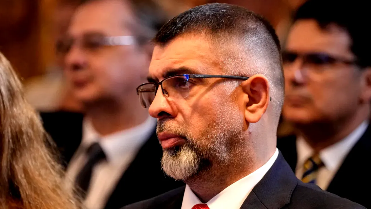 Senatorul Robert Cazanciuc, la Congresul ACCF: „Avem o Constituție care, astăzi, este validată doar parțial de cei aproape 35 de ani de viață!”