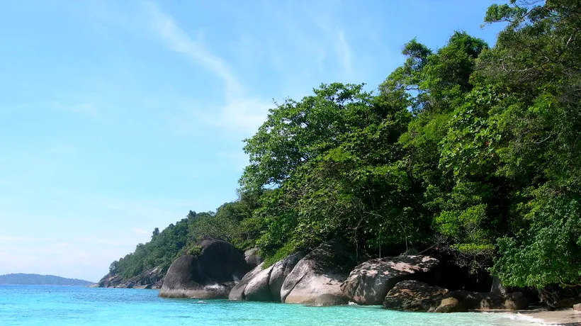 Thailanda închide una dintre insule pe motiv că e afectată de turism
