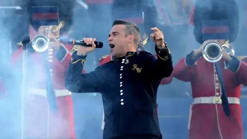 A fost făcut anunțul: cine va cânta în deschiderea concertului Robbie Williams de la București