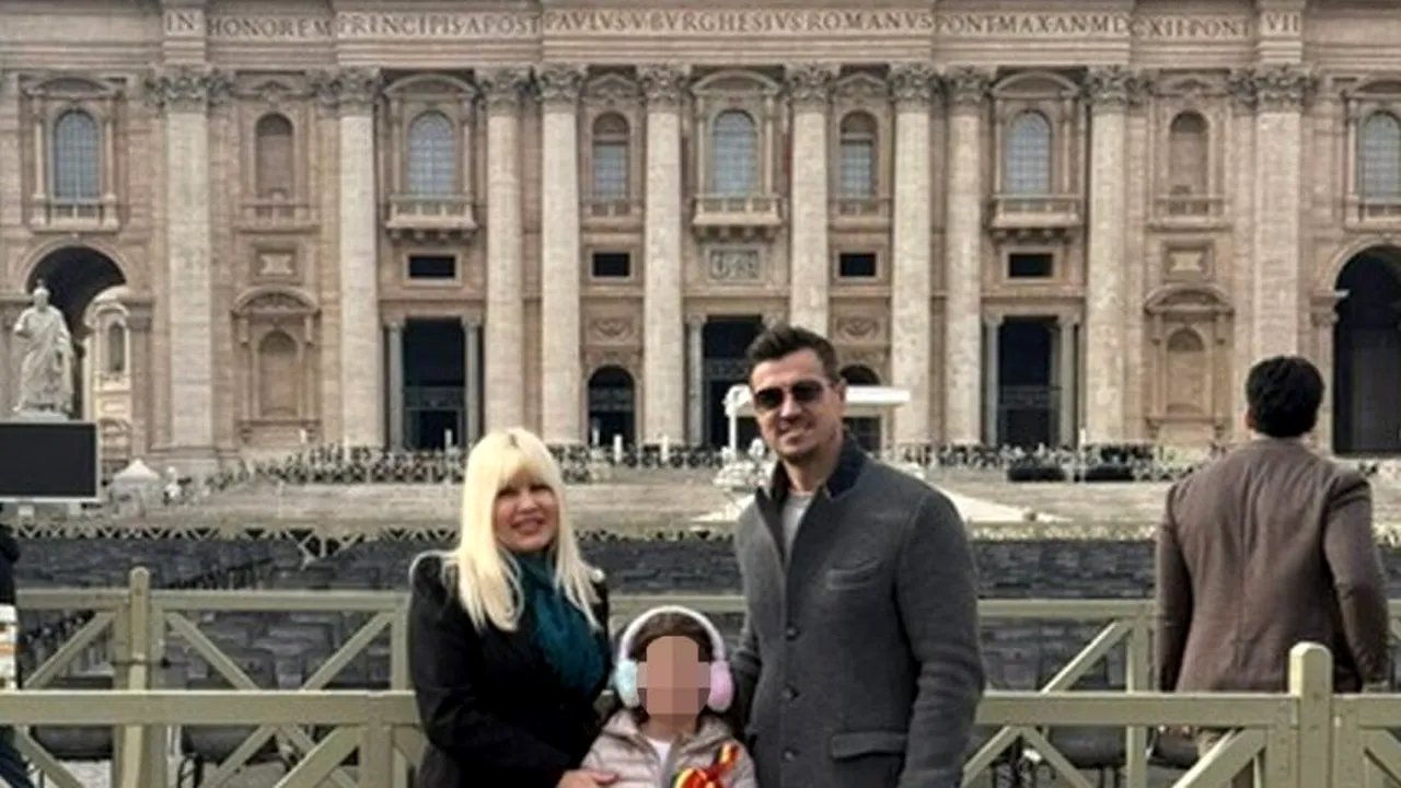 Elena Udrea petrece Ziua Națională departe de România. Fostul ministru se află la Roma alături de partenerul și fetița sa