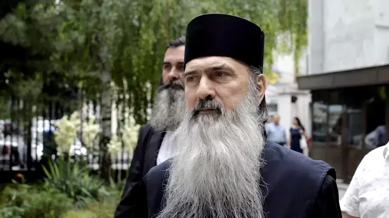 ÎPS Teodosie subliniază că  Vladimir Putin nu este un „răufăcător”, pentru că „nu a mitraliat ctitoriile”