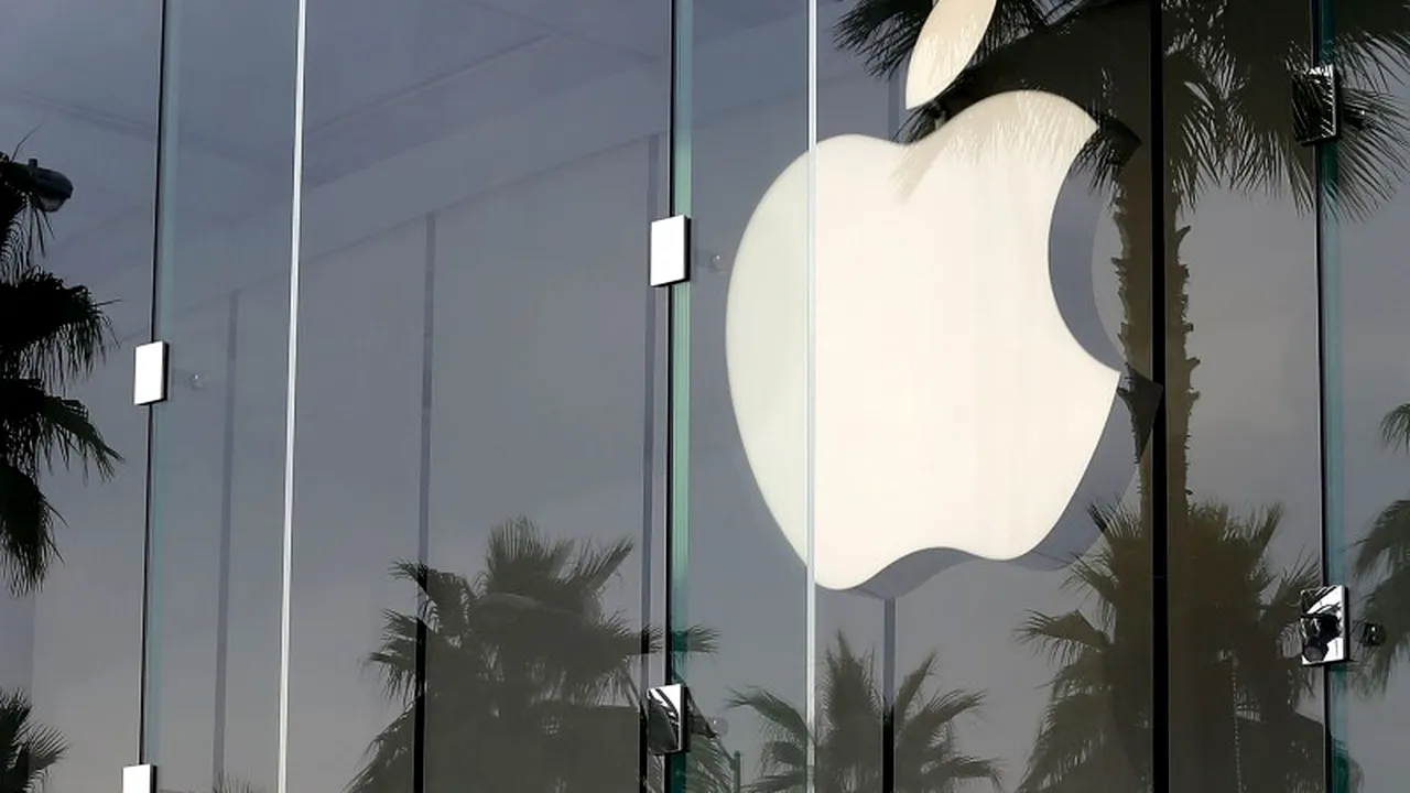 APPLE ar putea lansa trei noi modele iPHONE