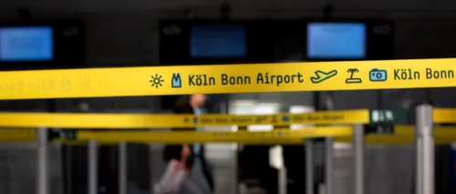 Incident ȘOCANT pe aeroportul german Köln-Bonn! Un bărbat a intrat cu mașina în mai multe persoane