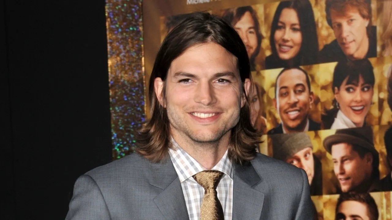 Ashton Kutcher, la spital, după ce a urmat regimul lui Steve Jobs