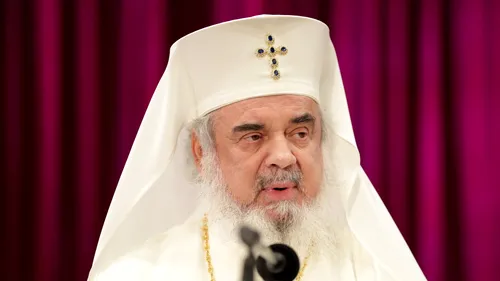 Patriarhul Daniel intervine în scandalul preoților antivacciniști și le cere să se abțină de la opinii pe teme medicale: „Evitați exprimările publice, clericii nu sunt calificaţi”