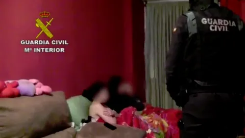 Românce obligate să se prostitueze în Spania au fost salvate de polițiști, după ce o victimă a denunțat gruparea   - VIDEO 