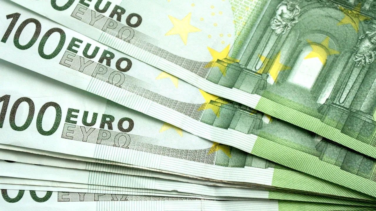 Românii pot primi un ajutor de 1.900 de EURO! Condițiile care trebuie îndeplinite
