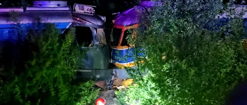 UPDATE: Două locomotive s-au ciocnit în gara Toporu din Giurgiu. Mecanicii, duși la spital. Unul dintre ei era beat/Patru trenuri de călători, anulate