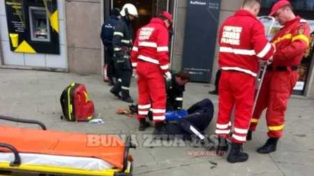 Copleșit de datorii, un ieșean a recurs azi la un gest dramatic. Totul s-a întâmplat în sediul unei bănci, sub privirile îngrozite ale angajaților