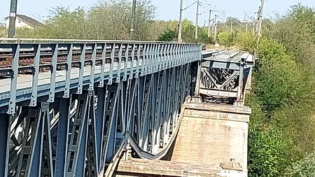 CFR Infrastructură începe lucrări importante pe o linie foarte aglomerată. Călătorii veniți de la București vor fi dați jos într-o haltă!